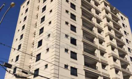 Excelente apartamento com 3 dormitórios em andar baixo - Vivendas