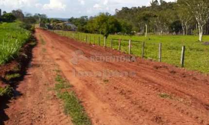 Terreno comercial à venda na Vila Helena, Mendonça 