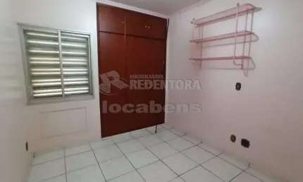 Centro - Esquina com Independência - Ótimo apartamento com 3 dormitórios, sendo 1 tipo apto
