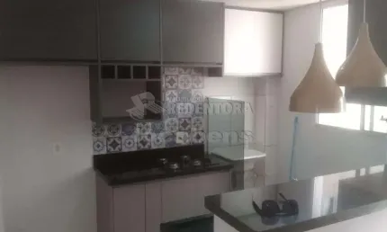 Rios d` Itália - Apartamento térreo com 02 dormitórios sendo 01 com ar condicionado e espelho