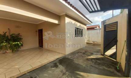 Excelente Casa Residencial para Locação/Venda - 3 Dormitórios / Jardim Mugnani