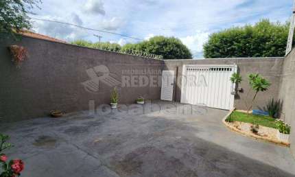 Casa com 4 quartos à venda no Jardim Nazareth, São José do Rio Preto , 200 m2 por R$ 580.000