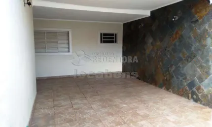 Locação de Casa localizada no bairro Vila São Judas Tadeu com 3 quartos.