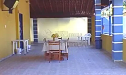 Vila Toninho - Trata-se de uma propriedade diferenciada pela localização e a proximidade da rodovia, tem em torno de 16.800m², ÁREA BOA para CONDOMíNIO