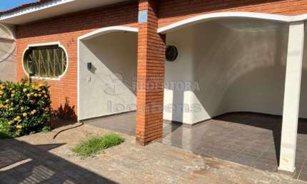 Casa com 3 quartos à venda na Vila Aeroporto, São José do Rio Preto , 246 m2 por R$ 650.000