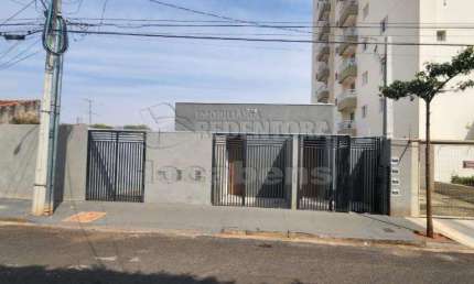 Casa com 4 quartos à venda na Vila Cristina, São José do Rio Preto 