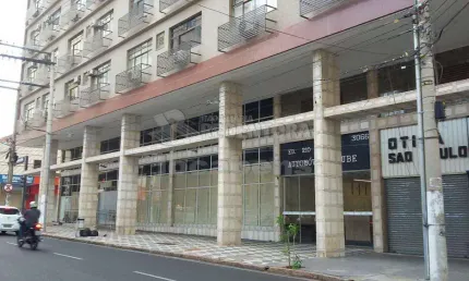 Salão com Mezanino no Edifício Rio Preto Automóvel Clube