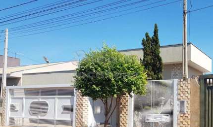 Casa com 3 quartos à venda no Jardim Do Bosque, Potirendaba 