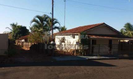 Casa com 3 quartos à venda no Centro, Potirendaba 