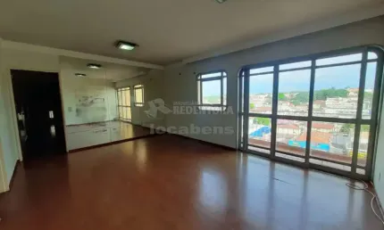 Centro - Apartamento com 4 dormitórios em excelente localização