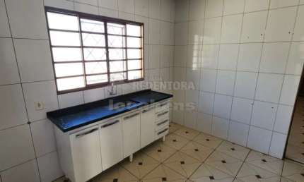 Casa com 3 quartos para alugar na Vila Mafalda II, São José do Rio Preto 