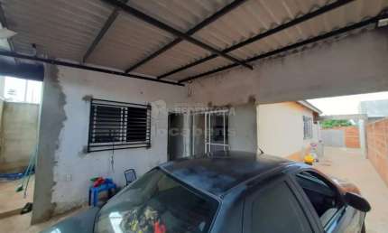 Pq. Res. da Fraternidade I - Casa com 2 dormitórios com garagem coberta