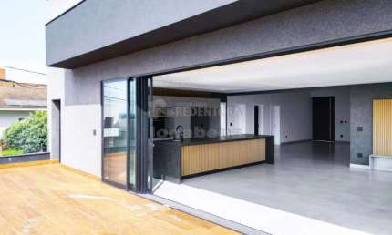 Excelente casa recém-construída com 3 suítes no Damha IV