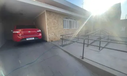 Casa com 4 quartos para alugar no Parque Industrial, São José do Rio Preto 