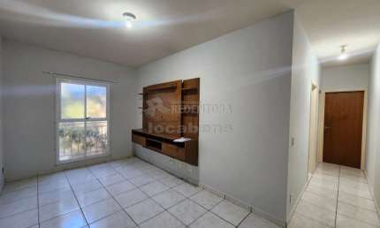 Apartamento com 02 dormitórios, 01 vaga de garagem no bairro Jardim Jandira.