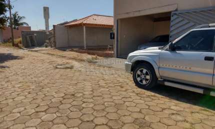 Sales - SP - Jardim das Aroeiras - 3 lotes, no total de 690 m², tendo 30 x 23 metros, bom para lazer, residencia, etc.