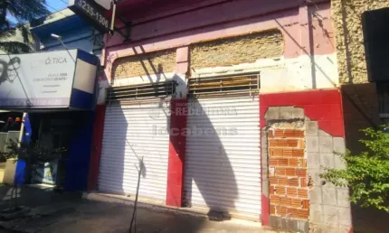 Comércio no centro com estudo de carência para reforma e adaptação
