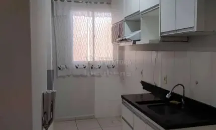 Apartamento térreo à venda no rios di itália com armários planejados.