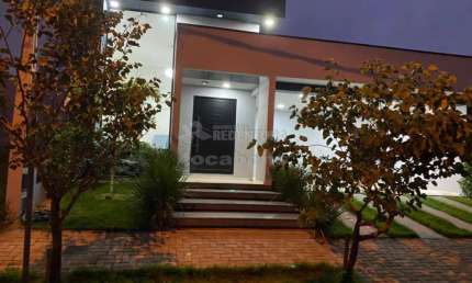 Excelente Casa em Condomínio para Locação/Venda - 3 Dormitórios / Residencial Maza