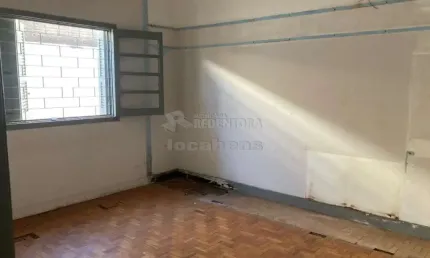Santa cruz - casa com 3 dorms, 1 escritório, 2 wcs, varanda, sala, coz, perto do atacadão