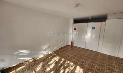 Salão comercial com excelente localização, bairro Bom Jardim