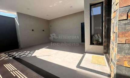 Linda Casa de esquina no Jardim Villa Lobos Olímpia-SP