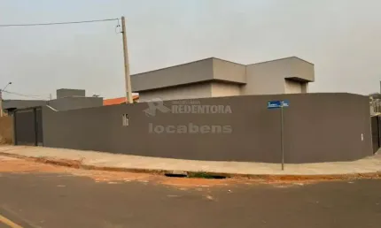 Venda de Casa Nova com 03 dormitórios em Bady Bassit.