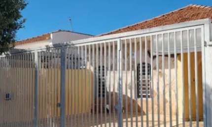 Excelente Casa Residencial para Venda - 3 Dormitórios / Jardim Canaã