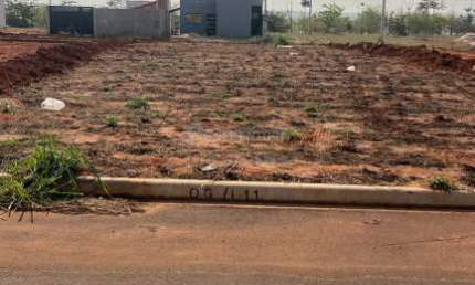 Viva Uchoa II - Lote em bom local, com 200 m², plaino