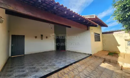 Casa com 2 Dormitórios, 2 vagas de garagens cobertas no bairro Jardim Nunes.