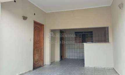Venda de Casa localizada no bairro Jardim Soraya com 3 quartos.