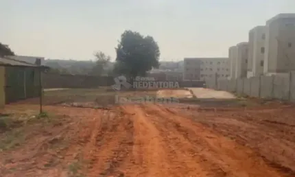 Ótimo Terreno Comercial com 3.000m² para Locação - Vila Clementina
