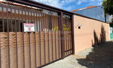 Casa Jardim Alto Alegre - com 03 dormitórios sendo 1 suíte