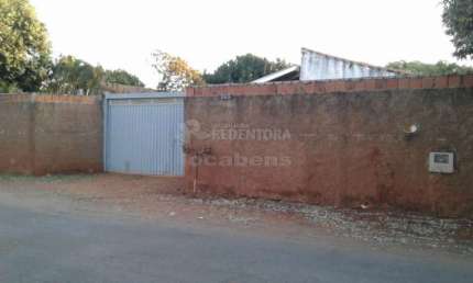 ESTâNCIA ALVORADA - Propriedade em bom local, já documentada, fácil acesso, terreno de 988,17 m²