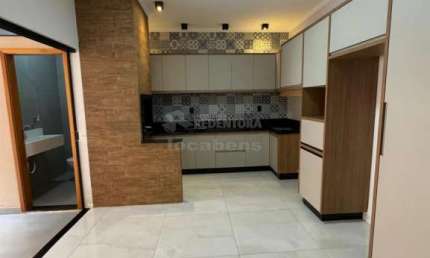 Chácara das Paineiras para venda contendo 03 dormitórios