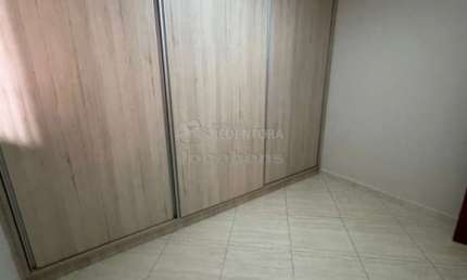 Venda de casa no bairro Residencial Machado com 02 dormitórios.