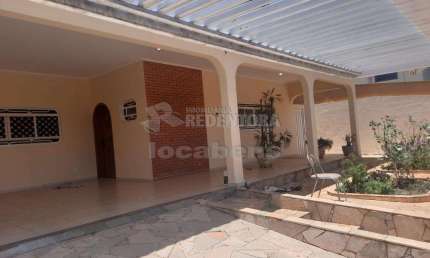 Casa Locação e Venda Parque Residencial Mancor Daud, contendo 05 dormitórios e 06 vagas de garagem.