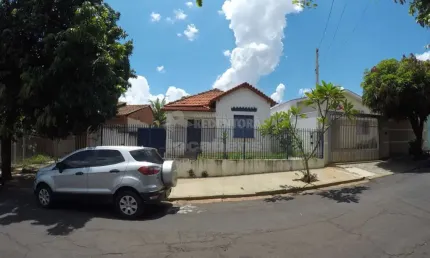 Vila Ercília - Casa Residencial com 3 dormitórios e edícula