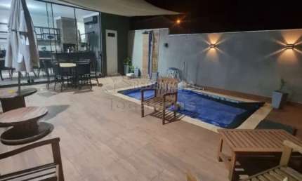 Excelente Casa Residencial para Venda - 3 Dormitórios / Residencial Menezes II