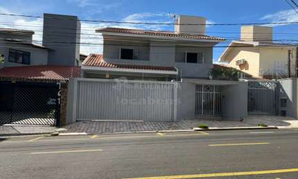 Casa com 4 quartos à venda no Jardim Redentor, São José do Rio Preto 