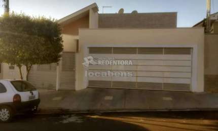 Casa com 3 quartos à venda no Centro, Monte Aprazível 