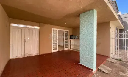 Ótima Casa Residencial para Locação, com 2 Dormitórios e 01 vaga de garagem coberta.