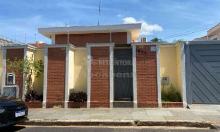 Casa com 4 quartos para alugar no Boa Vista, São José do Rio Preto 
