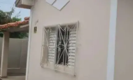 Casa comercial de 3 dormitórios com edicula no bairro Parque Industrial
