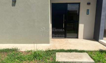 Condomínio Fenhouse Casa com 3 dormitórios, 02 vagas de garagem.