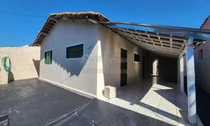 Casa no bairro vila ideal/jardim bela vista com 03 dormitórios e 02 vagas de garagem.