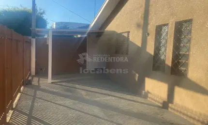 Casa no Jardim Paulista 4 dormitórios, 02 vagas de garagem.