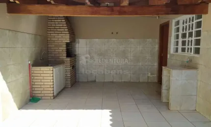 Universo - casa com 3 dorms, sendo 1 suite, wcs com box em vidro, churrasqueira, portão eletrônico