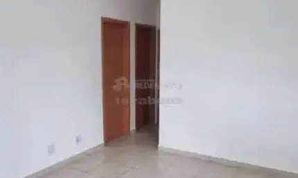 Jardim das Palmeiras 3, Casa com 03 dormitórios e 04 vagas de garagem.