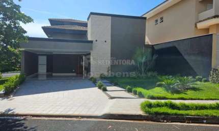 Maravilhosa Casa em Condomínio para Venda - 3 Dormitórios / Residencial Gaivota I